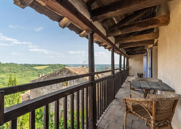 Des Hirondelles فندق مبيت وإفطار Puycelci