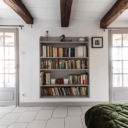 Des Hirondelles 住宿加早餐酒店